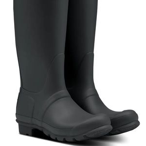 Black matte tall hunter boots